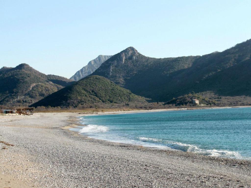 Apartments Galija Petrovac Екстериор снимка
