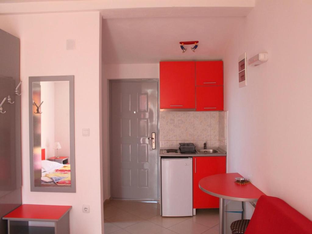 Apartments Galija Petrovac Стая снимка