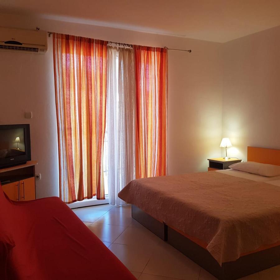 Apartments Galija Petrovac Екстериор снимка
